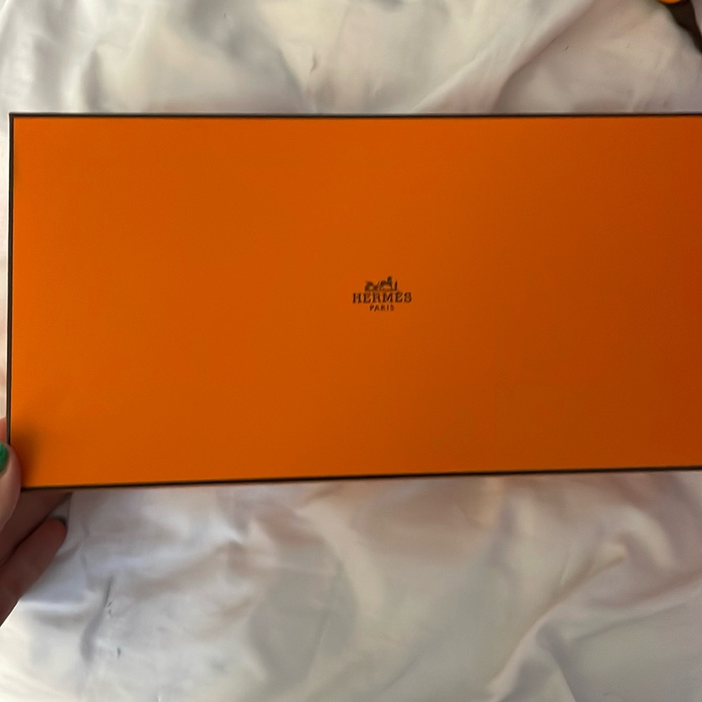 Hermes box
